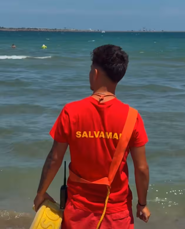 salvamar Florin de la Eforie Nord la datorie pe plaja